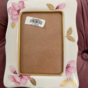 LENOX PICTURE FRAME